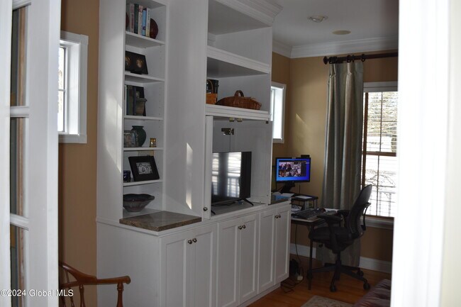 Building Photo - 63 Hearthstone Dr