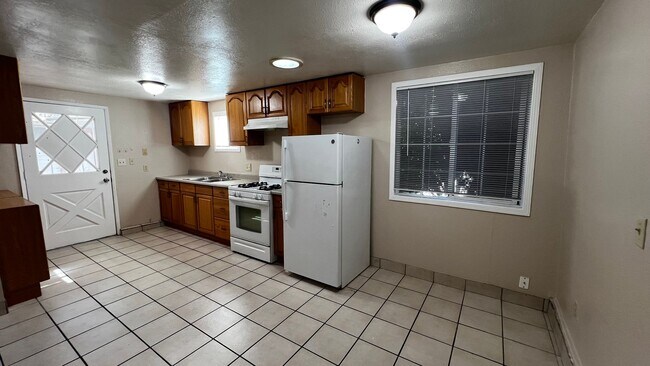 Building Photo - P15538