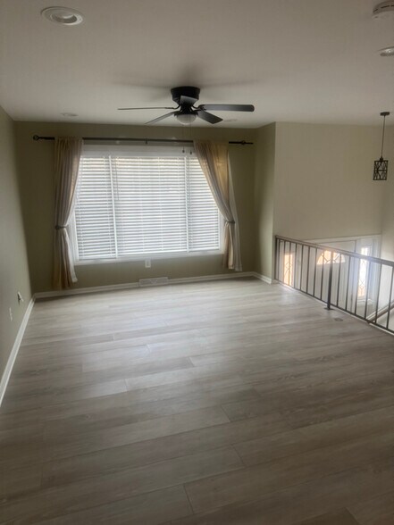 Building Photo - 5510 Raphael Dr