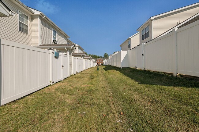 Building Photo - 118 Lancaster Gate Pl