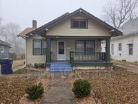 Building Photo - 341 N Grove Dr