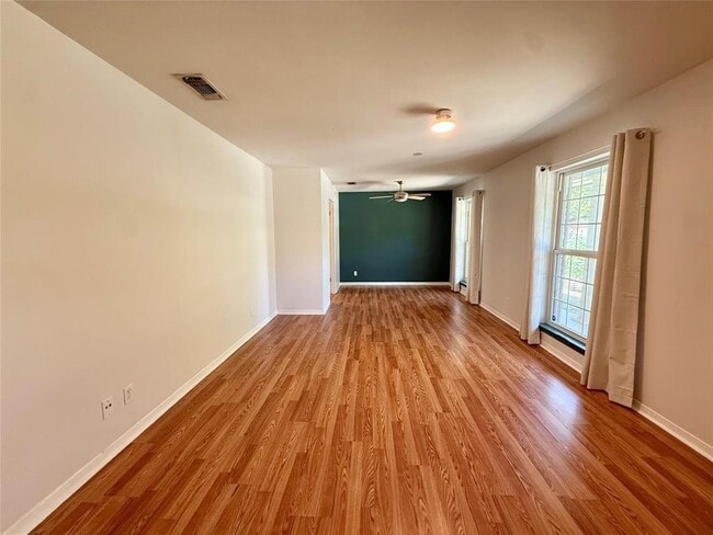 Building Photo - 6301 Emory Ln