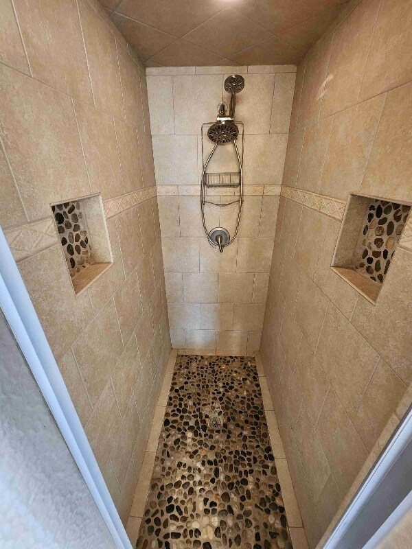 Building Photo - 7493 Briarbay Loop