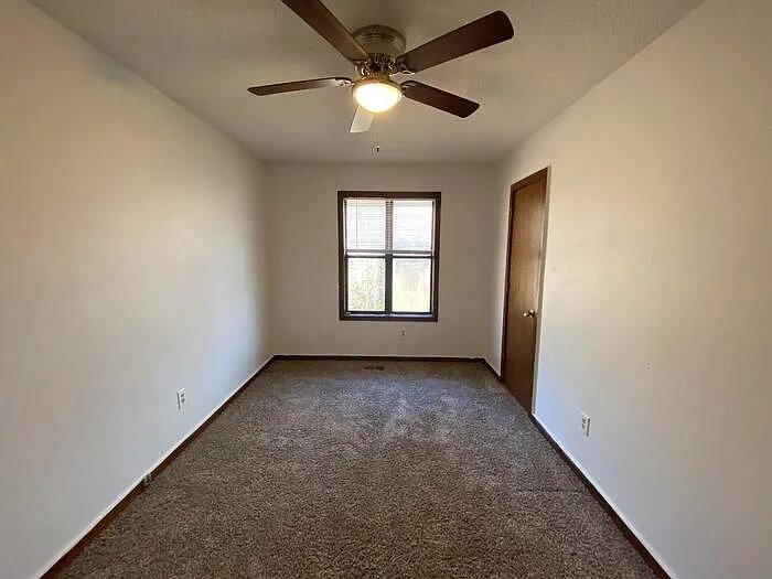 Building Photo - 410 Watergap Dr