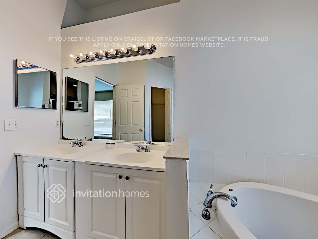 Building Photo - 8509 Blackberry Ave