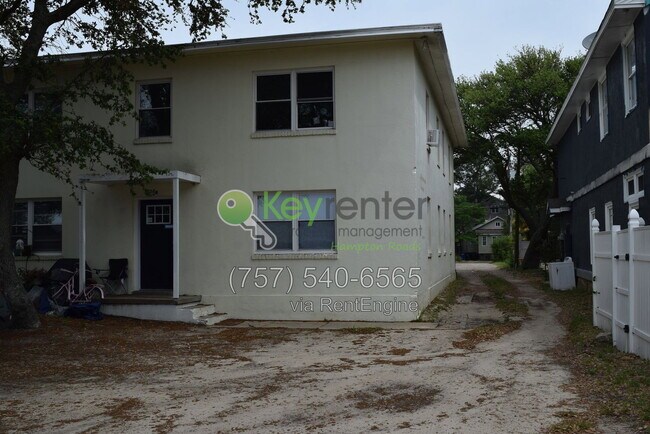 Building Photo - 925 Little Bay Ave