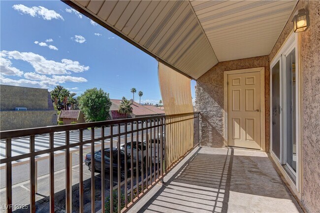 Building Photo - 5097 Indian River Dr
