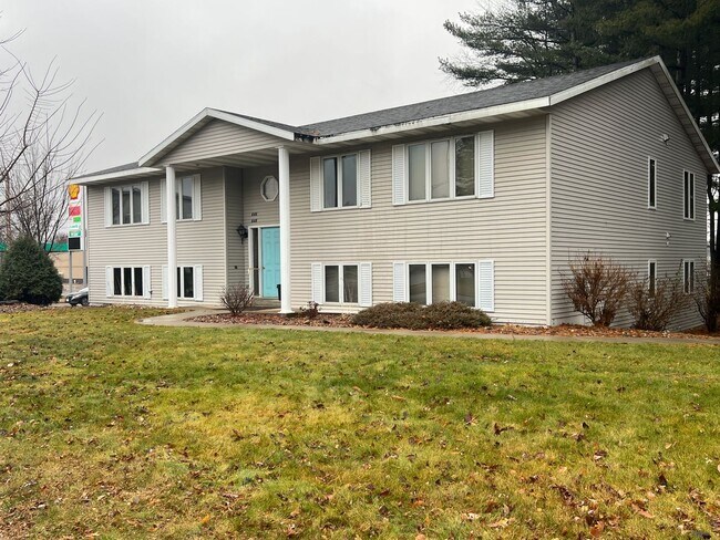 Building Photo - 632-638 S 44th Avenue