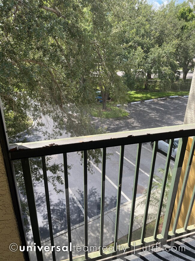 Building Photo - 11561 Villa Grand