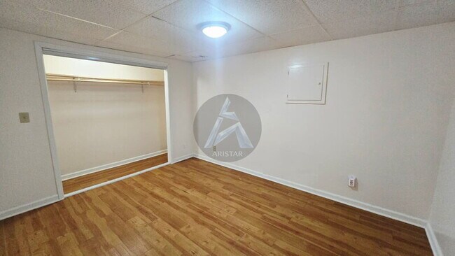 Building Photo - 2503 New Mill Ct