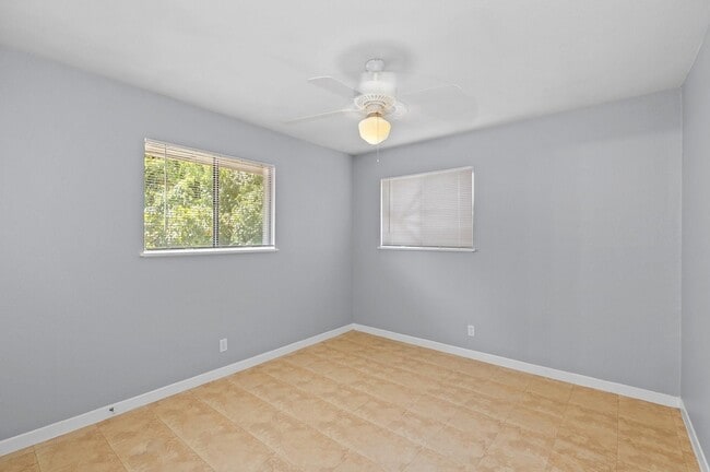 Building Photo - 2712 St Edwards Cir