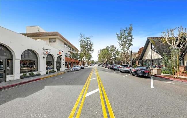 Building Photo - 327 3rd St