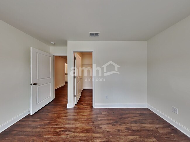 Building Photo - 1401 Alcovy Rd SE