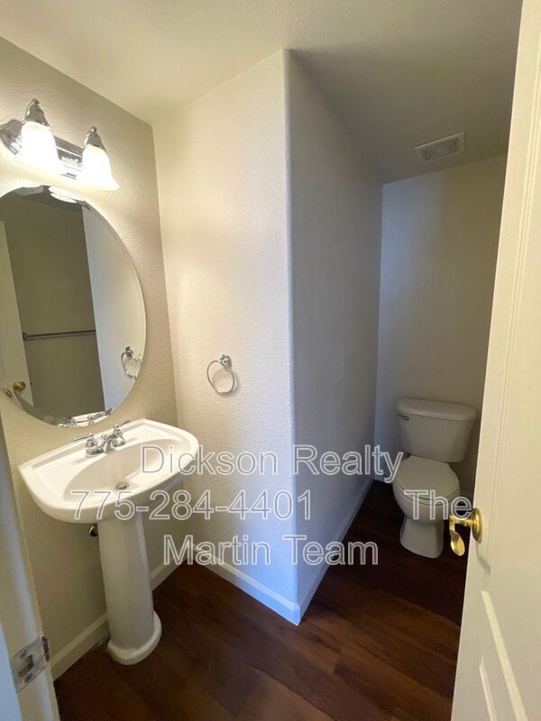 Building Photo - 7145 Beacon Dr