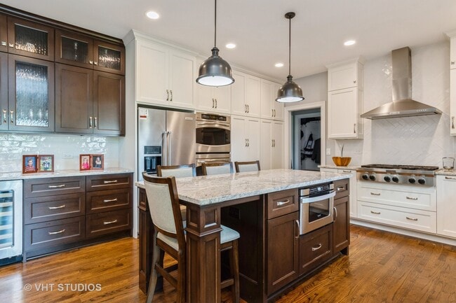 Building Photo - 2328 Simsbury Ct