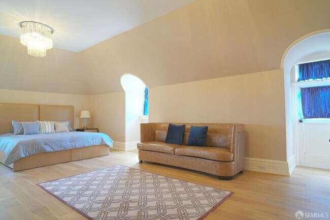 Building Photo - 2505 Divisadero St