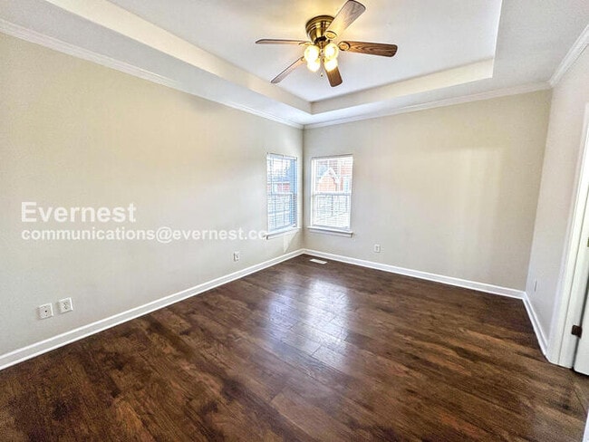 Building Photo - 503 Castleview Dr