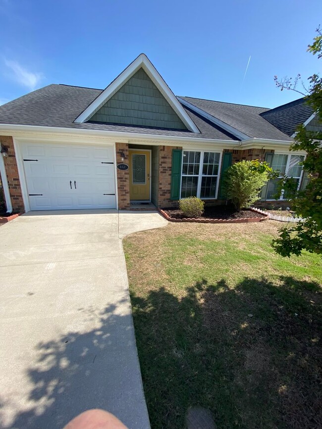 Building Photo - 844 Bryan Cir