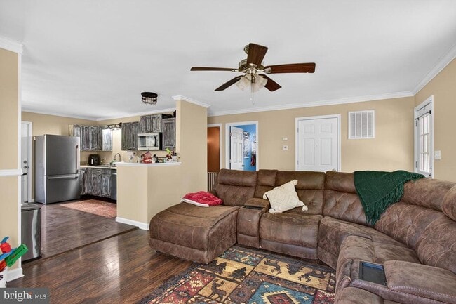 Building Photo - 1238 Logger Dr