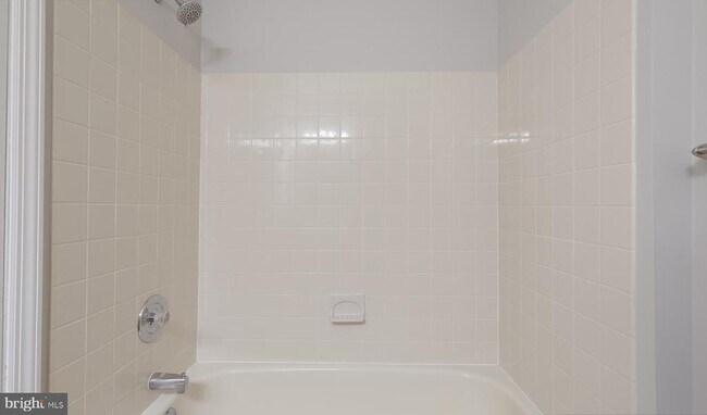 Building Photo - 1430 Washington Pl