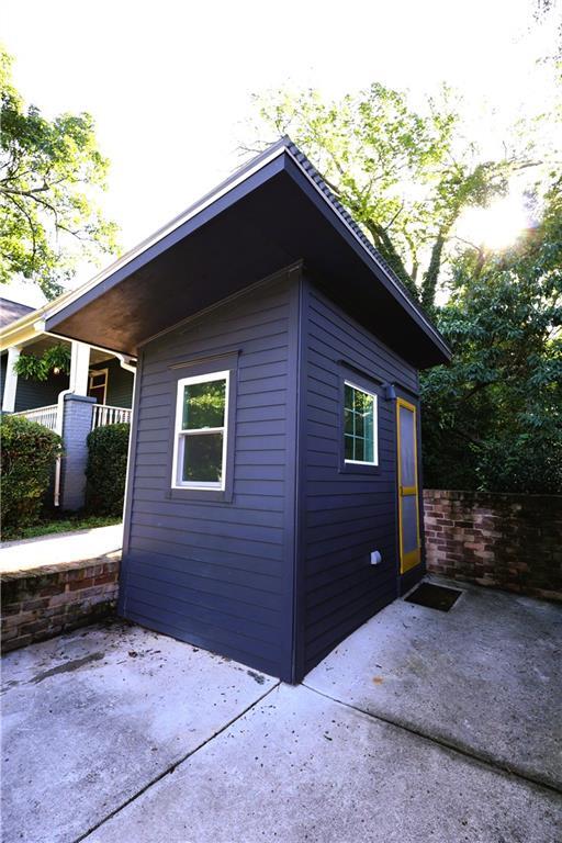 Building Photo - 405 Oakdale Rd NE