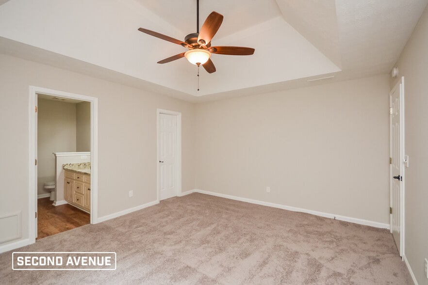 Building Photo - 125 Flowers Dr