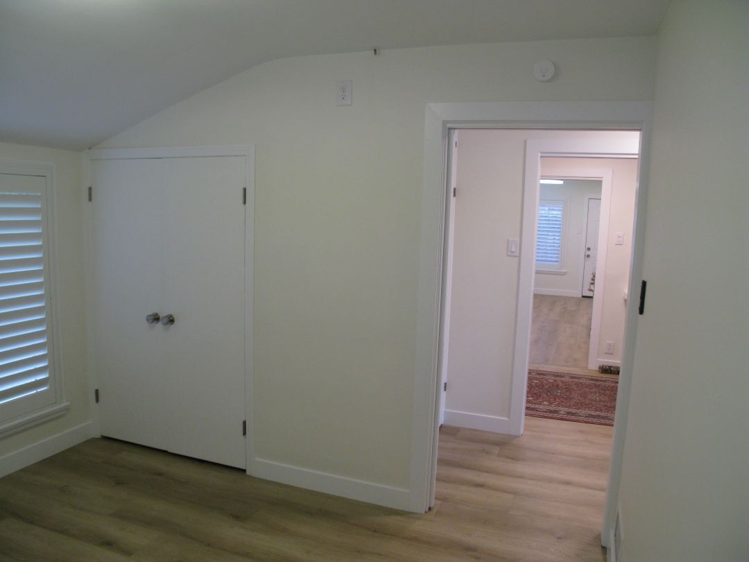 Building Photo - 5137 E Vista Hermosa St