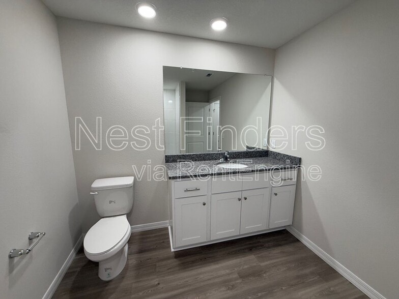 Building Photo - 11454 Oakfield Ct
