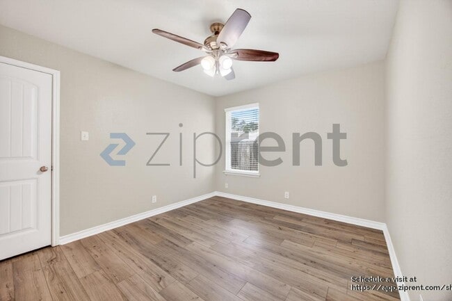 Building Photo - 8745 Ironwood Hill