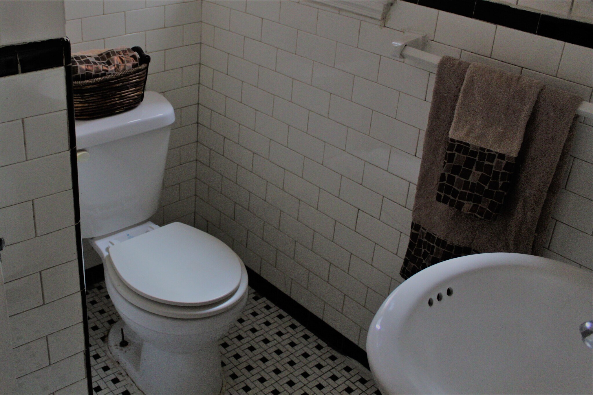 Building Photo - 3509 6th St