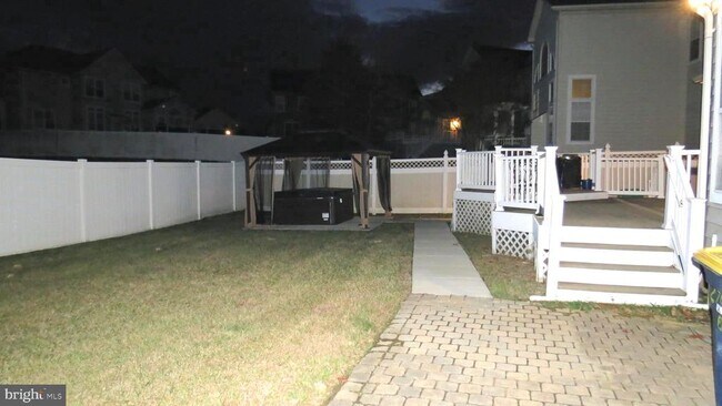 Building Photo - 2707 Hollywell Ct