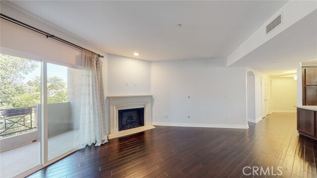 Building Photo - 4424 Whitsett Ave