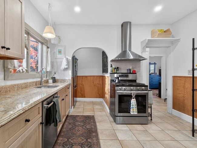 Building Photo - 35 Hancock Ave