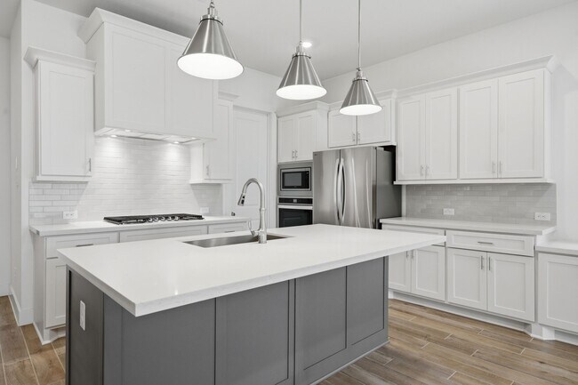 Building Photo - 8011 Fenway Hts Dr