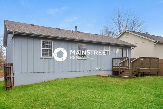 Building Photo - 3 Bedroom Pet-Friendly Home in KANSAS CITY, MO with Main Street Renewal