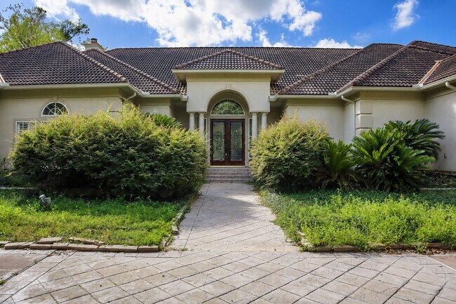 Building Photo - 43 Wincrest Falls Dr