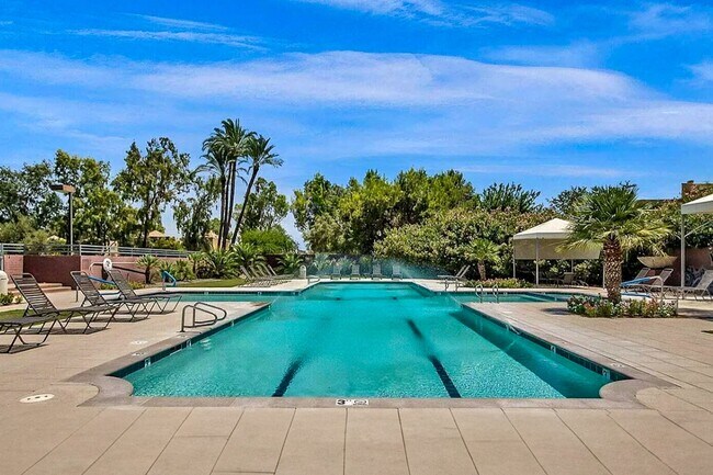 Building Photo - Furnished 2-Bed, 2-Bath Condo in Gainey Ranch