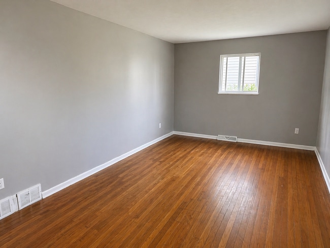 Building Photo - Newly Rehabbed 3 Bedroom Home with Basement and Driveway [RENT-TO-OWN]