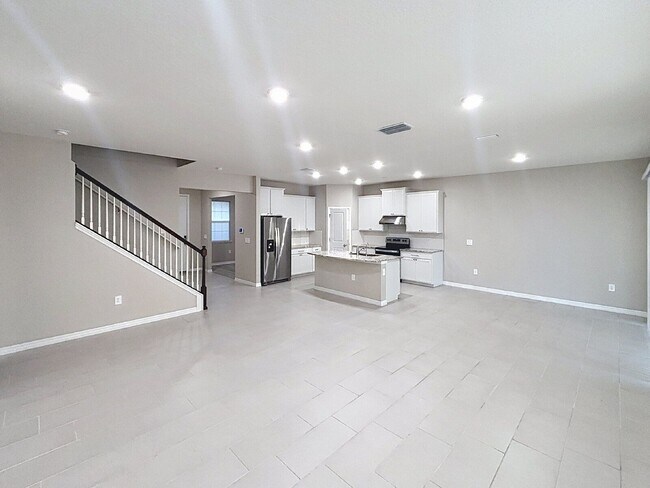 Building Photo - 12657 Promenade Estates Blvd