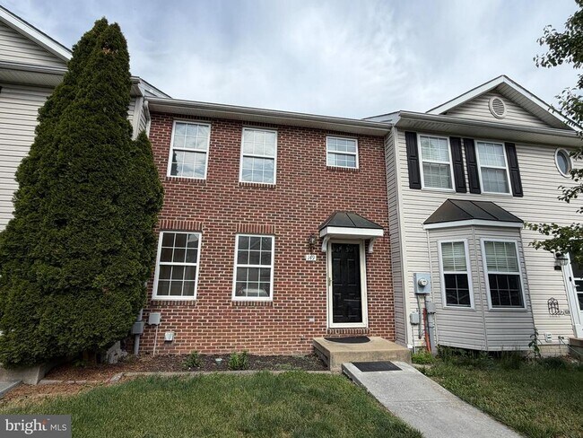 Building Photo - 149 Lexington Ct