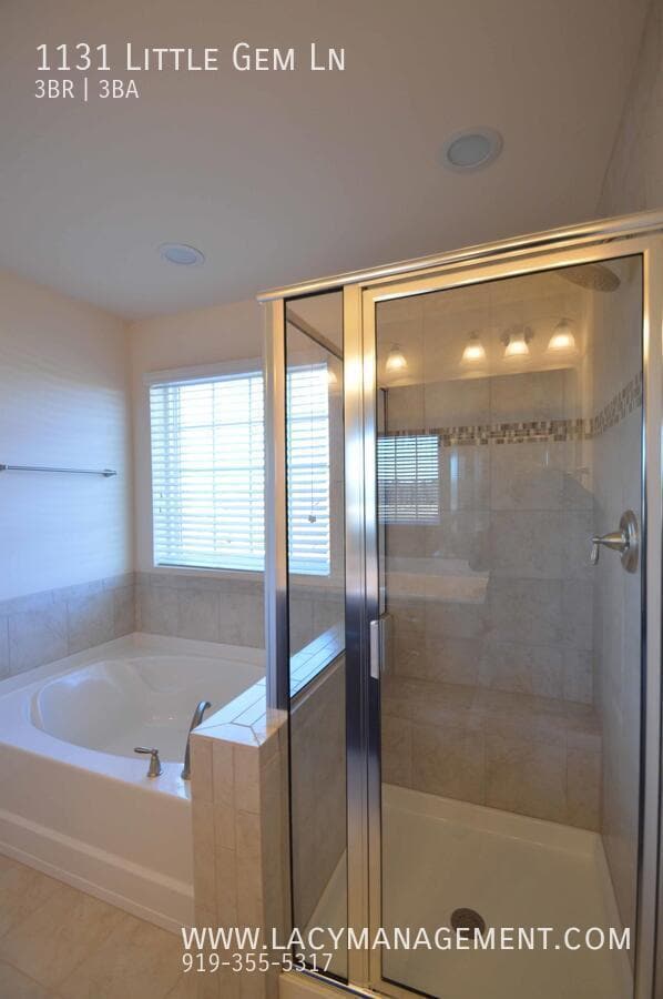 Building Photo - 1131 Little Gem Ln
