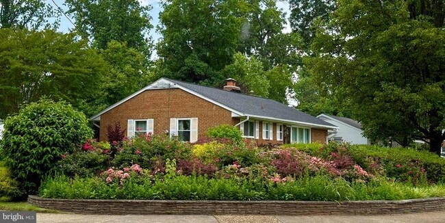 Building Photo - 5413 Ives Pl