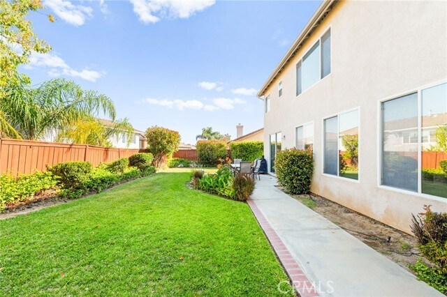Building Photo - 42016 Delmonte St