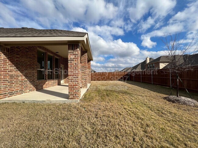 Building Photo - 14869 Nightmist Rd