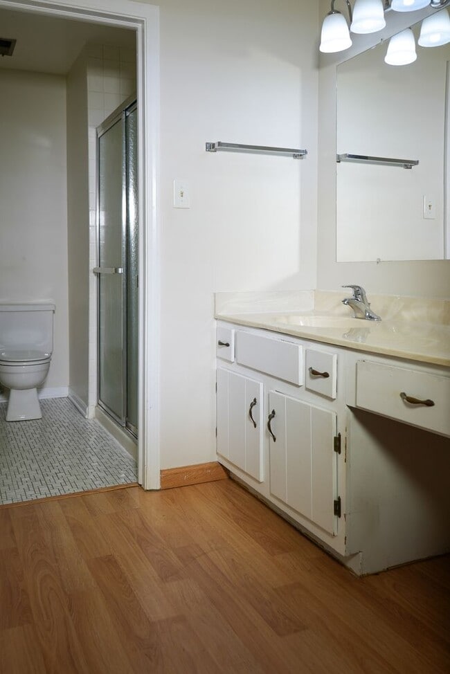 Building Photo - Stunning 2 Bed, 2 Bath Condo Available for Rent