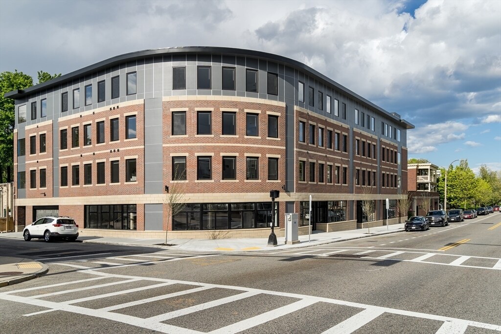 Building Photo - 319 Belgrade Ave