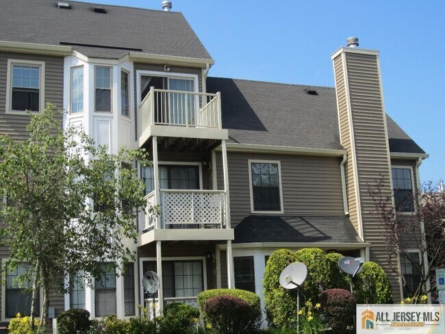 Primary Photo - 46 Lear Ct