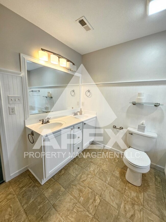 Building Photo - 5826 Wall Flower Ln