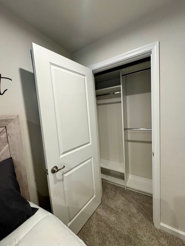 Building Photo - 203 Braeburn Dr
