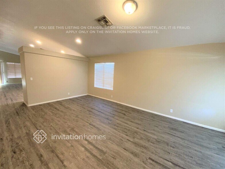 Building Photo - 4121 W Wethersfield Rd